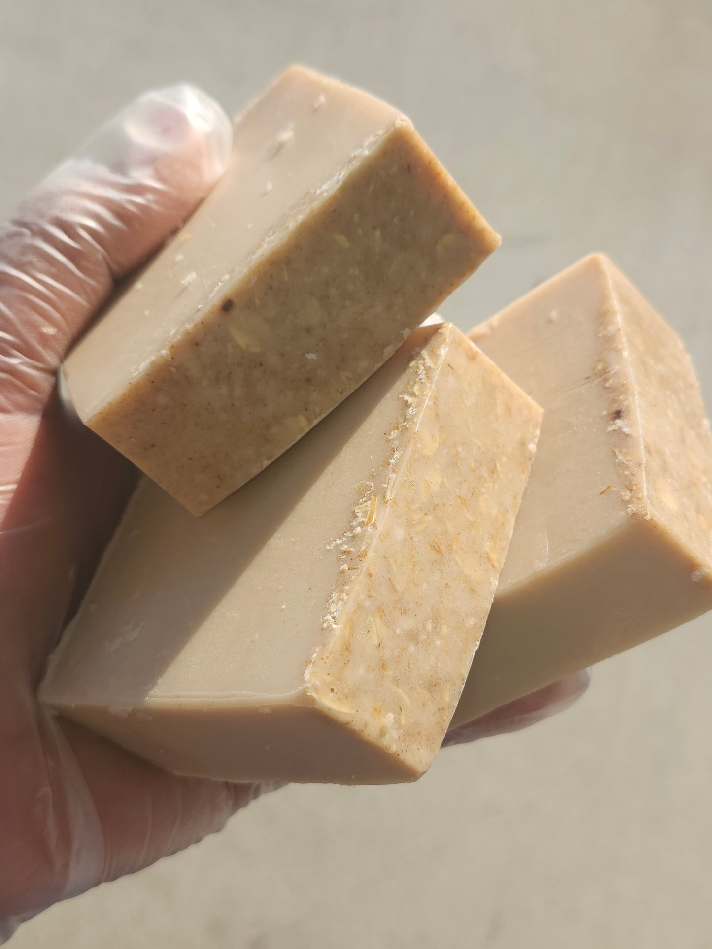 Oats and white Turmeric Sea Moss Exfoliating Soap Bar 4.5oz